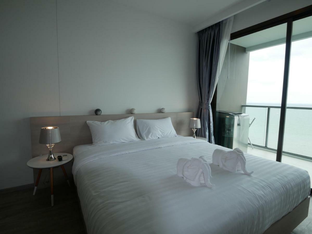 Aeras - The Ultimate Beachfront Experience Джомтиен Бийч Екстериор снимка