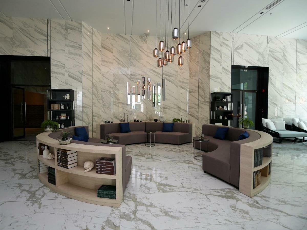 Aeras - The Ultimate Beachfront Experience Джомтиен Бийч Екстериор снимка